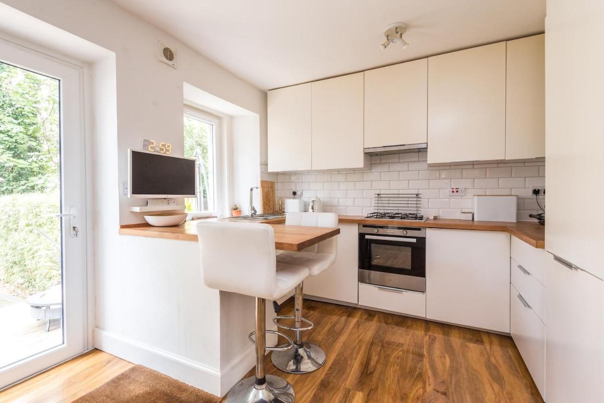 Modern Holyrood Family Retreat Holiday home *